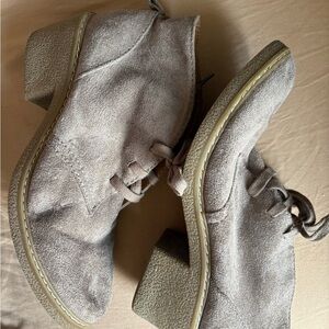 Universal Thead’a Women's Boots